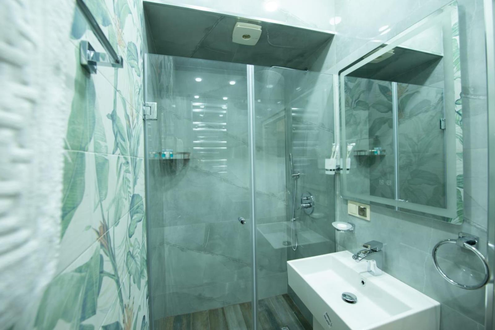 Marita Hotel Tbilisi Ngoại thất bức ảnh