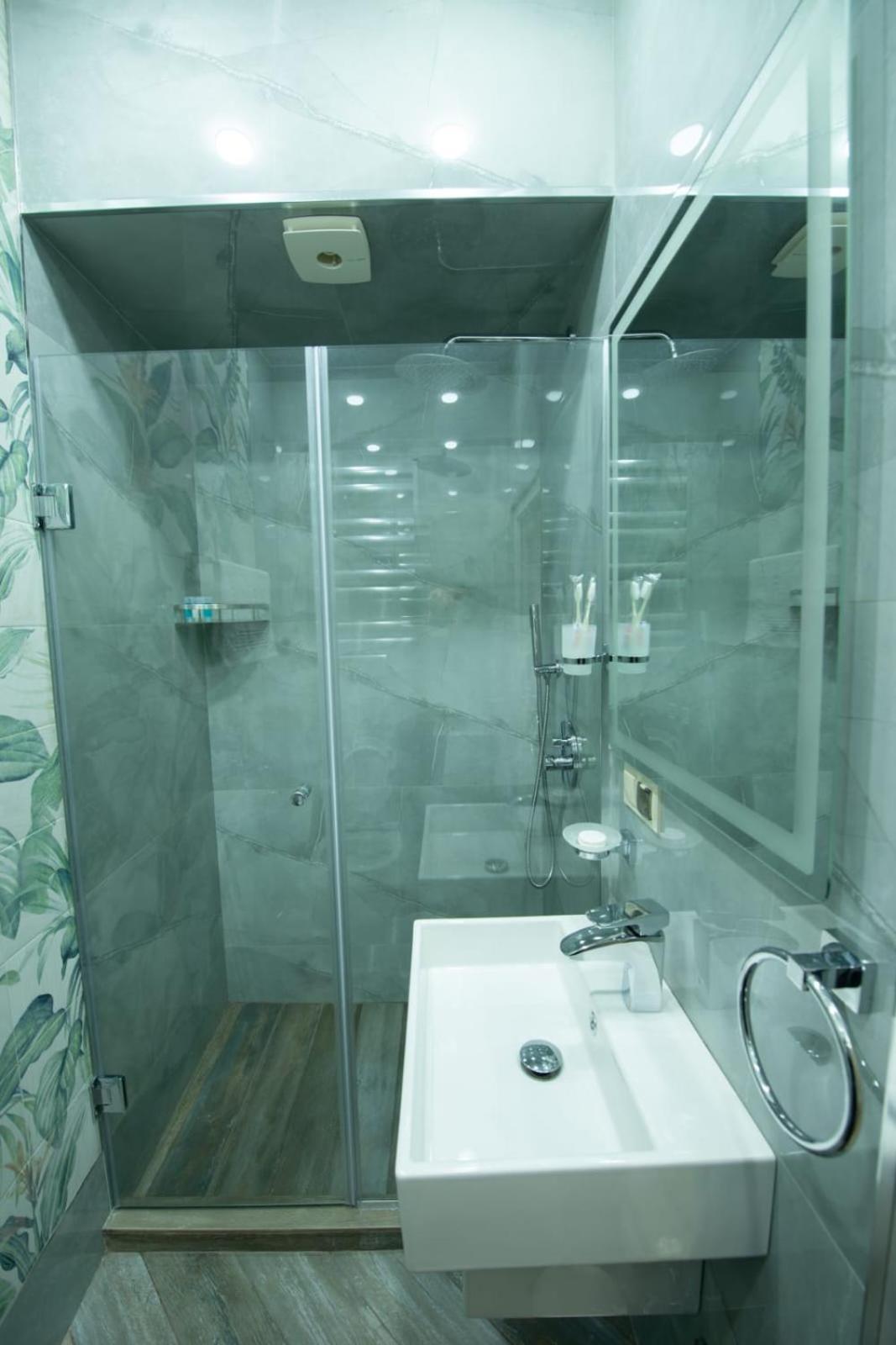 Marita Hotel Tbilisi Ngoại thất bức ảnh