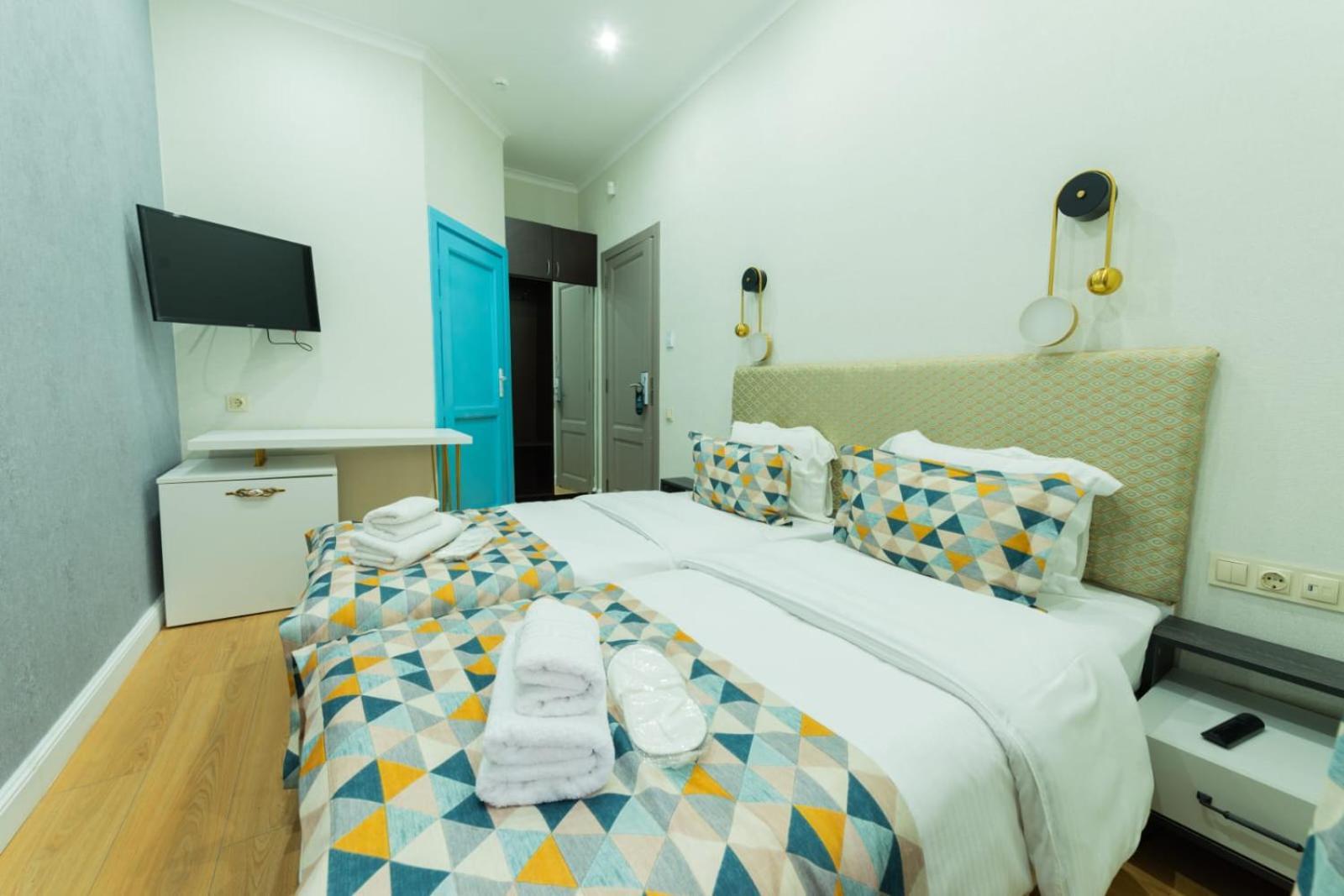 Marita Hotel Tbilisi Ngoại thất bức ảnh
