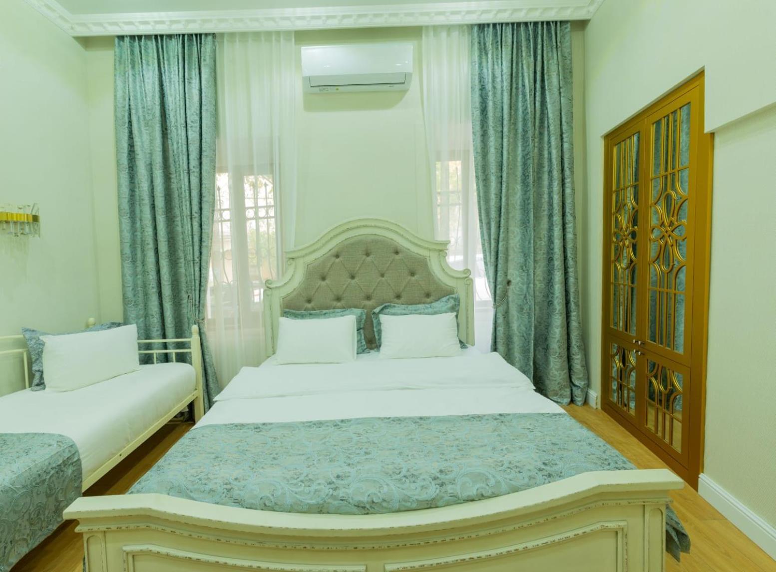 Marita Hotel Tbilisi Ngoại thất bức ảnh